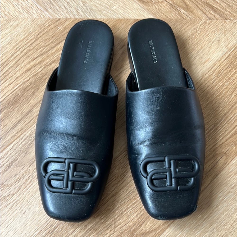 Balenciaga BB Cosy Black Leather Mules 36 - Picture 5 of 16